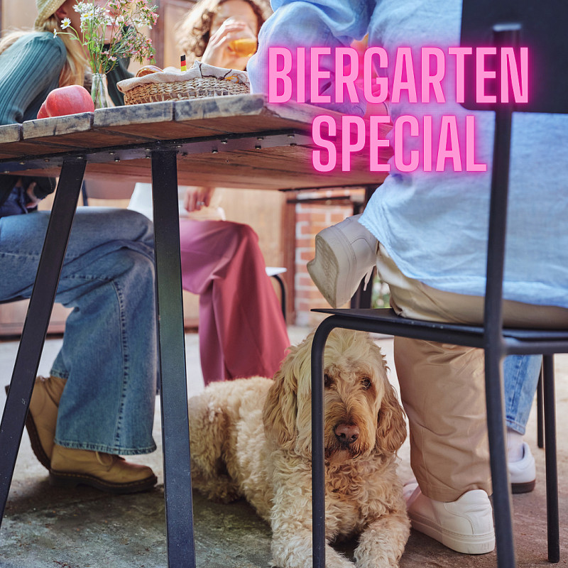 Biergarten mit 🐶