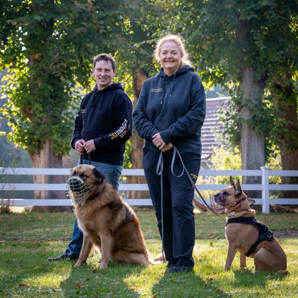 Warum Hüter hüten, Herder herden, Jäger jagen und Schmuser und schmusen